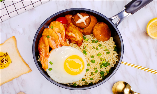 2024年方便面行业市场未来发展分析 预计2029年全球方便面市场规模将达到455.6亿美元