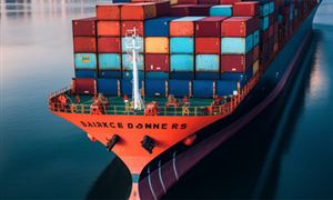 2024年中国船舶制造行业市场深度调研及投资策略预测 中国企业承揽全球船舶市场76%的订单