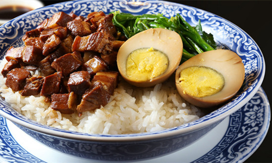 中式快餐行业市场现状、面临的挑战及发展策略