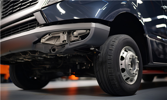 2024年汽车保险杠行业深度调研 预测到2029年全球汽车保险杠市场规模将达到1220.4亿元