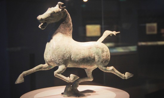 2024年中国艺术品行业的市场发展现状及发展前景预测