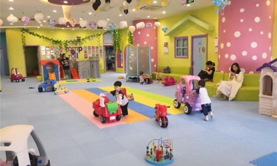 2024年早教产业链的上下游结构及重点企业情况