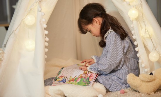 2024年儿童绘本产业链上下游结构及发展趋势分析