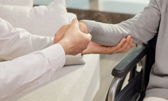 养老机构行业发展如何? 七部门：养老服务费预收的周期最长不得超过12个月