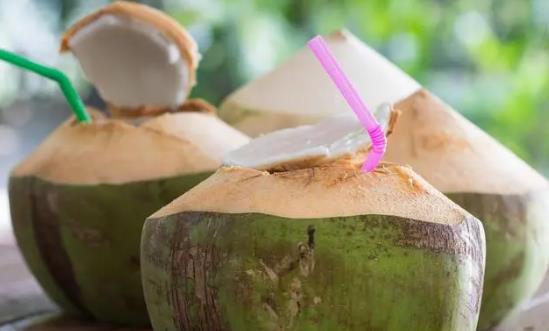 椰子行业市场投资价值分析：预计到2025年椰子水将突破10亿元