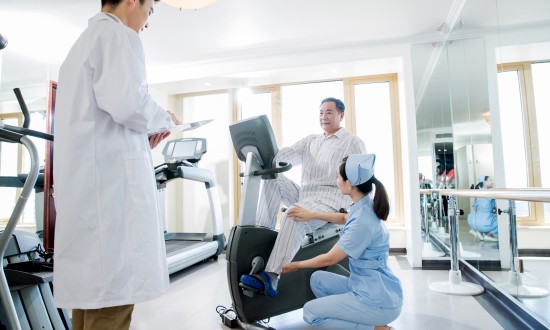 2024年康复器械产业链的上下游结构及发展趋势分析