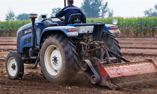 履带式拖拉机行业市场环境及未来需求前景2024