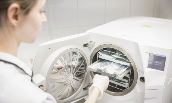 2024年中国医用消毒灭菌设备行业的产业链上下游结构及发展趋势