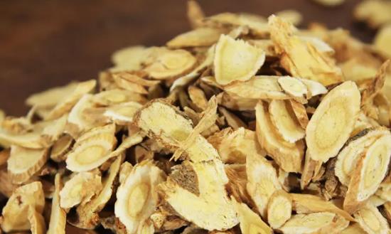 种植中药材的收益如何？中药材行业市场环境分析与投资