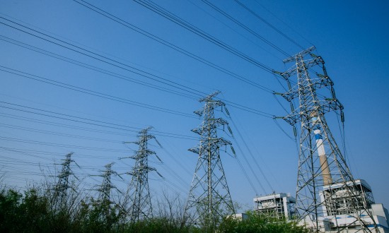 2024年特高压设备行业的产业链上下游结构及发展趋势分析