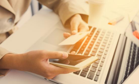 网上银行市场未来发展趋势 网上银行将更加注重移动化、智能化的发展