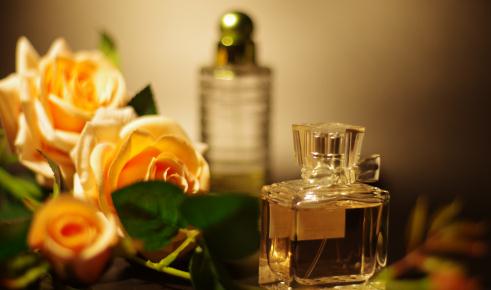 “颜值经济”当下，龙涎香行业上下游产品分析与发展趋势分析