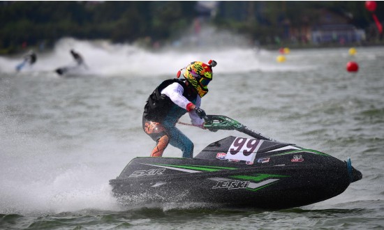 2024年水上运动行业的产业链上下游结构及投资前景分析