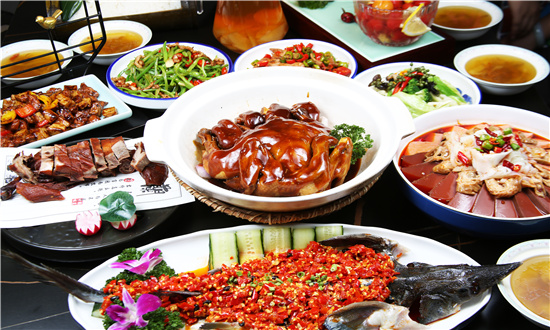 2024年预制菜行业市场全景分析 预计2026年预制菜市场规模将突破10000亿元