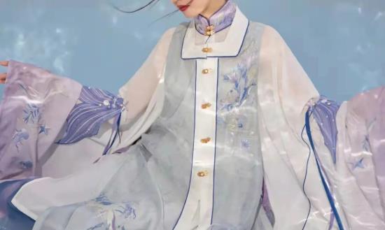 2024汉服行业深度调研与发展趋势预测