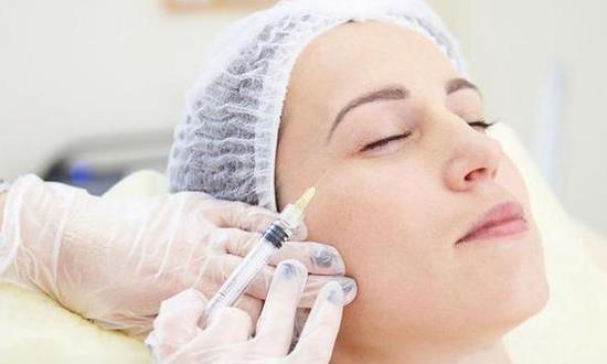 医美产业链供需布局：预计到2024年中国医疗美容市场规模将达2880亿元