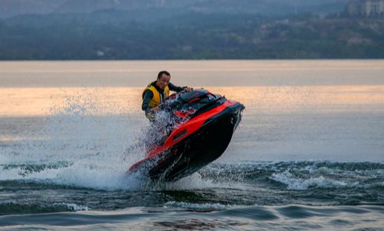 2023年水上运动行业发展现状、竞争格局及未来发展趋势与前景分析