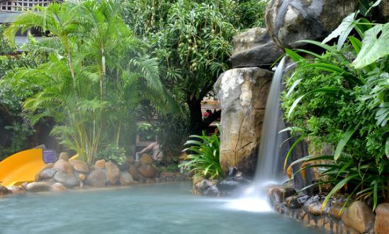 温泉旅游行业发展研究：预测2027年国内旅游市场收入将增至7.4万亿元