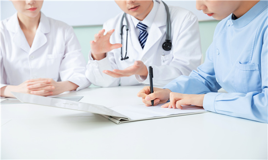 2024年海外医疗行业市场发展现状及未来发展前景分析