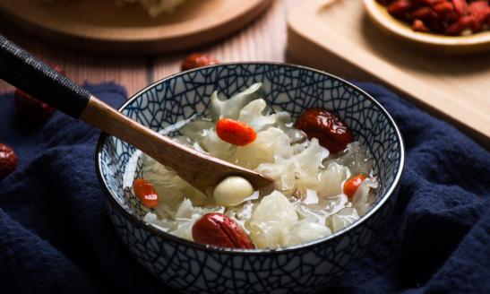 滋补类中药行业市场现状与未来发展潜力研究