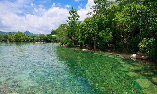 度假旅游市场调研：全年旅游经济“高开稳增、持续回暖”