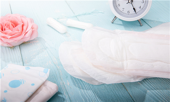 2024年中国卫生巾市场驱动因素、卫生巾主要细分市场及行业未来发展投资前景趋势