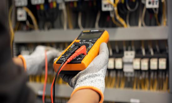 2025电力保护设备市场:电力保护≠“断路器+继电器”