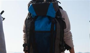 2026年中国双肩包市场投资前景与供需格局深度洞察