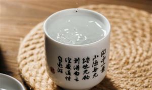 白酒行业现状及消费趋势分析